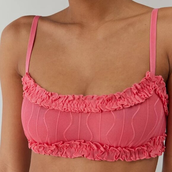NWT UO Out From Under Make Waves Pink Scoop Ruffle Bralette - Picture 2 of 6